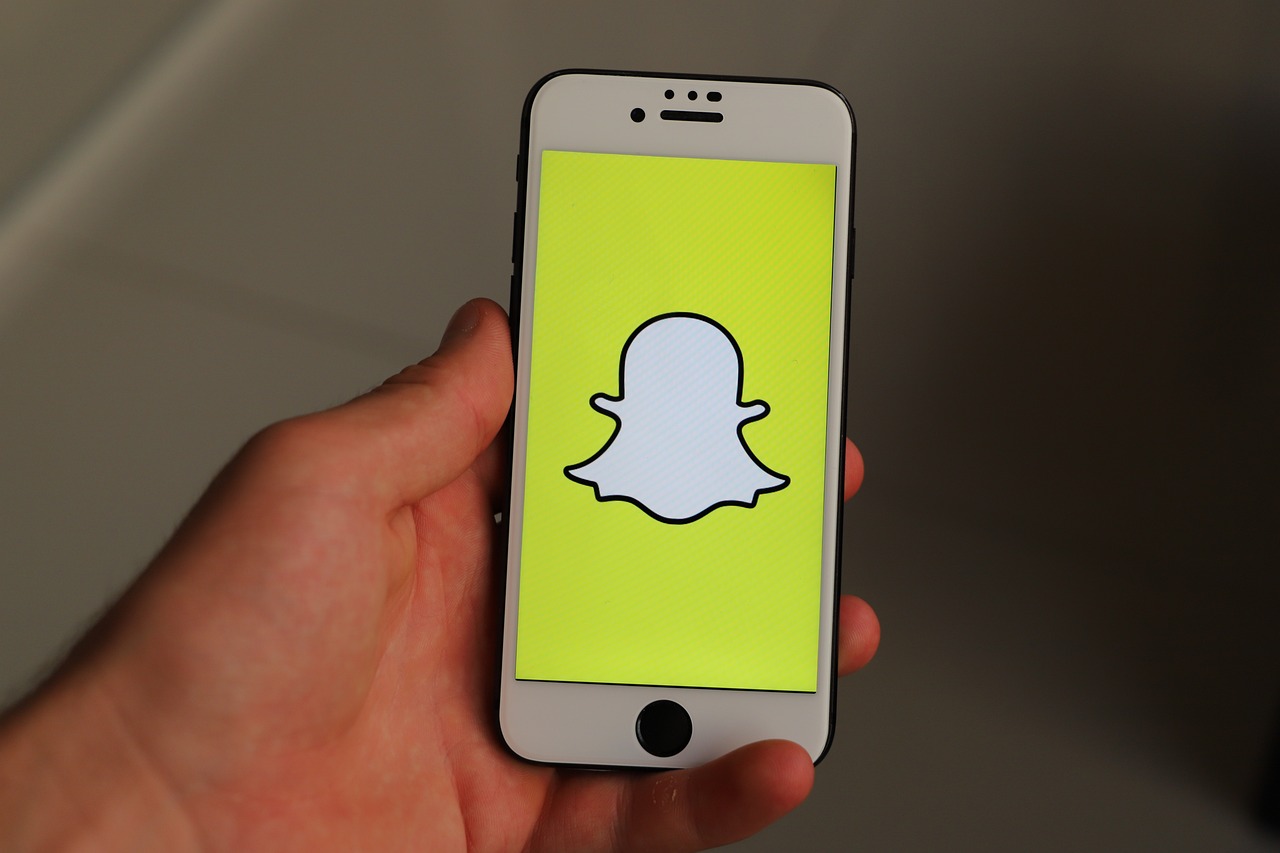 How To Screenshot SnapChat Without Them Knowing